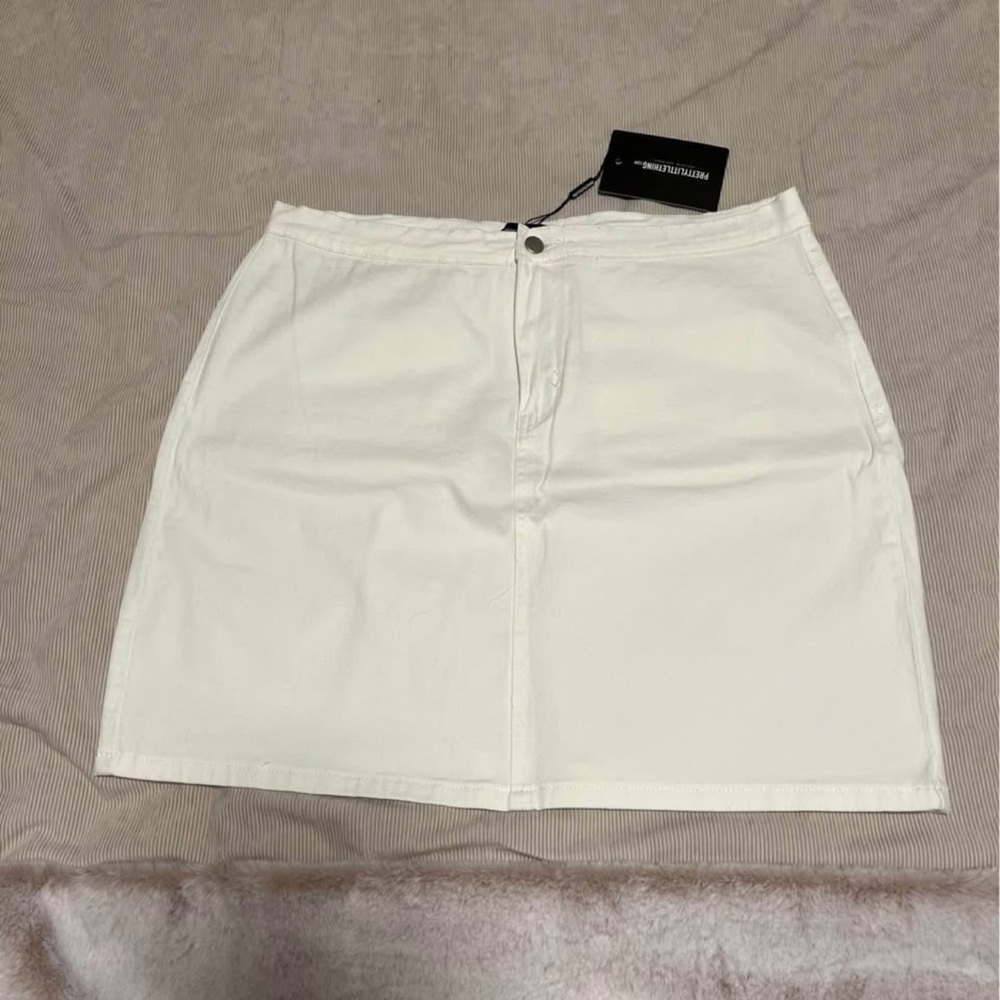 PrettyLittleThing Plus White Disco Fit Denim Skirt